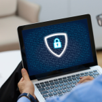 Assistentes de IA e novos dispositivos inteligentes avançam em 2026 e levantam debate sobre privacidade e produtividade